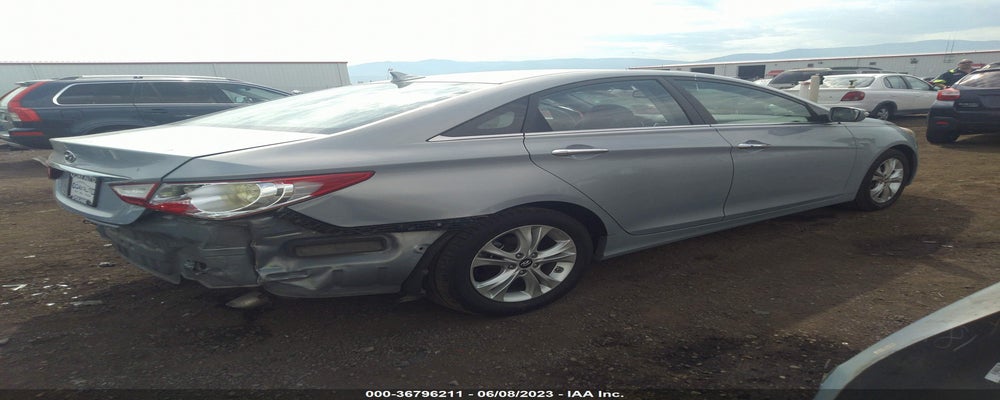 5NPEC4AC9BH135948 2011 HYUNDAI SONATA photo no. 4
