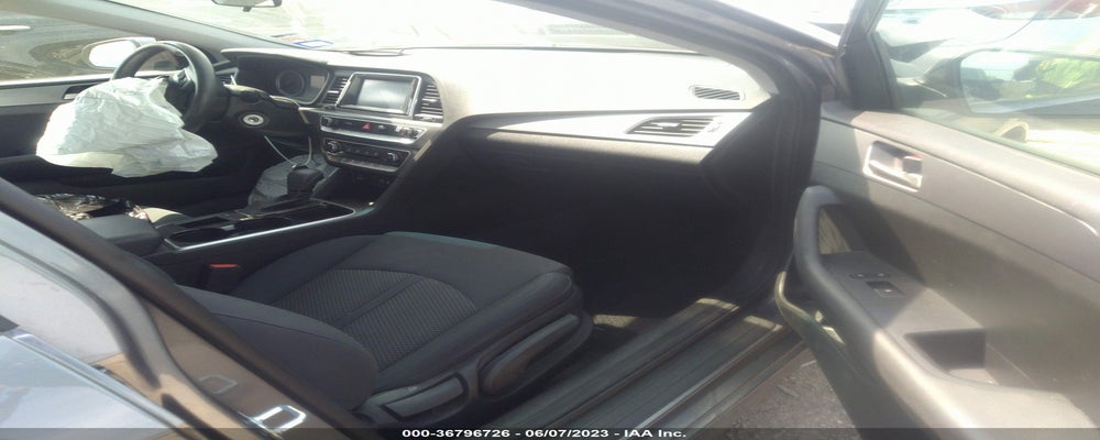5NPE24AF7JH711581 2018 HYUNDAI SONATA photo no. 5