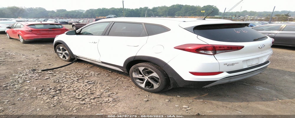 KM8J33A21HU471099 2017 HYUNDAI TUCSON photo no. 3