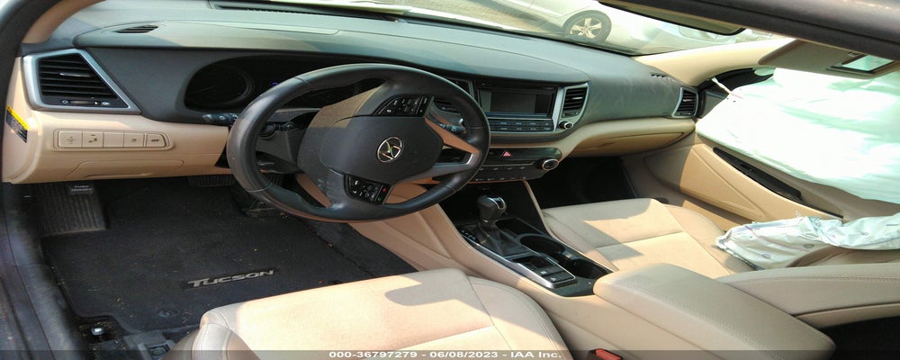 KM8J33A21HU471099 2017 HYUNDAI TUCSON photo no. 5