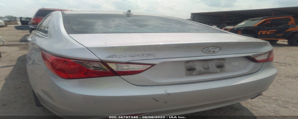5NPEC4AC3BH113363 2011 HYUNDAI SONATA photo no. 6