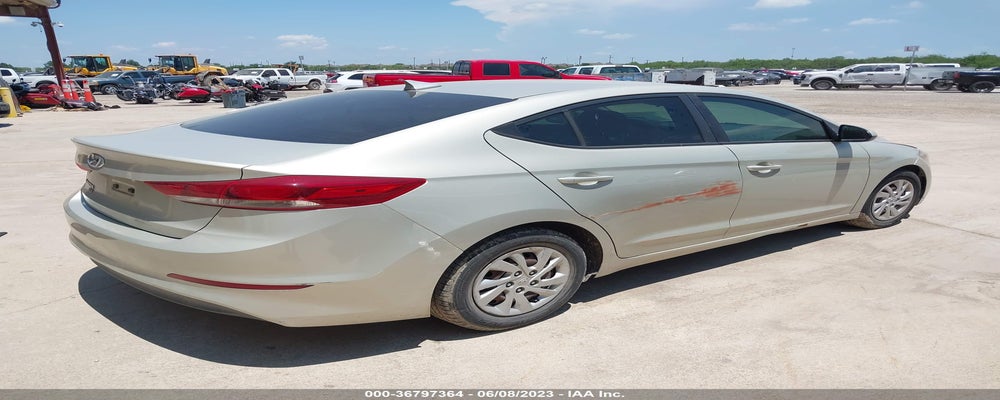 5NPD74LF4HH109435 2017 HYUNDAI ELANTRA photo no. 4