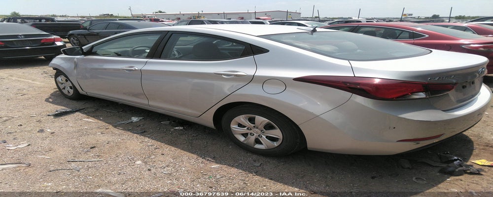 5NPDH4AE6GH737826 2016 HYUNDAI ELANTRA photo no. 3
