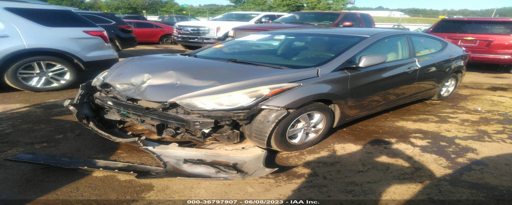 5NPDH4AE4EH515797 2014 HYUNDAI ELANTRA photo no. 2