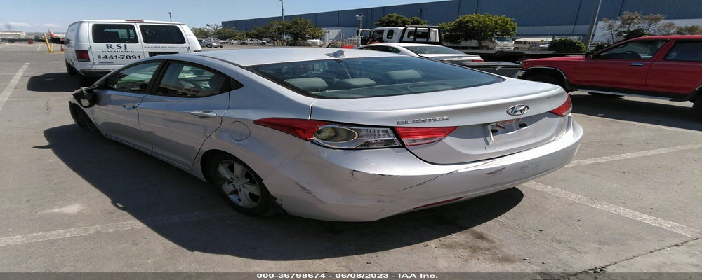 KMHDH4AE6DU669735 2013 HYUNDAI ELANTRA photo no. 3