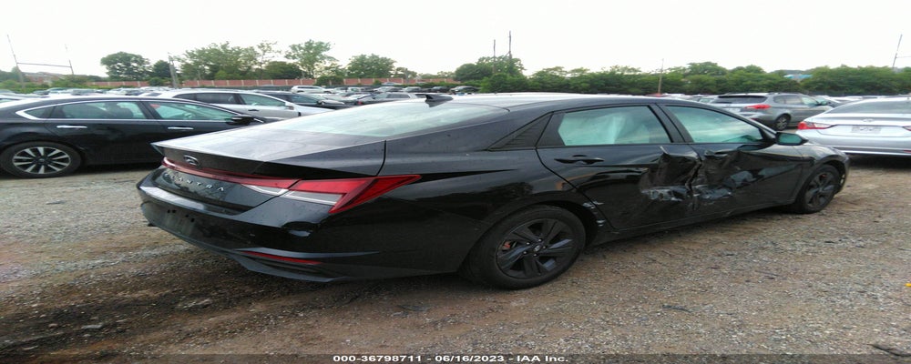 KMHLM4AG0MU105880 2021 HYUNDAI ELANTRA photo no. 4