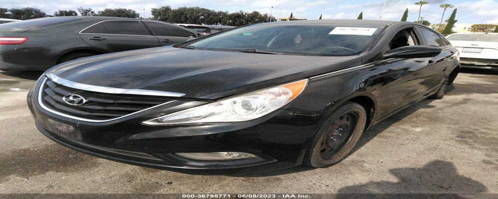 5NPEB4AC3DH792783 2013 HYUNDAI SONATA photo no. 2