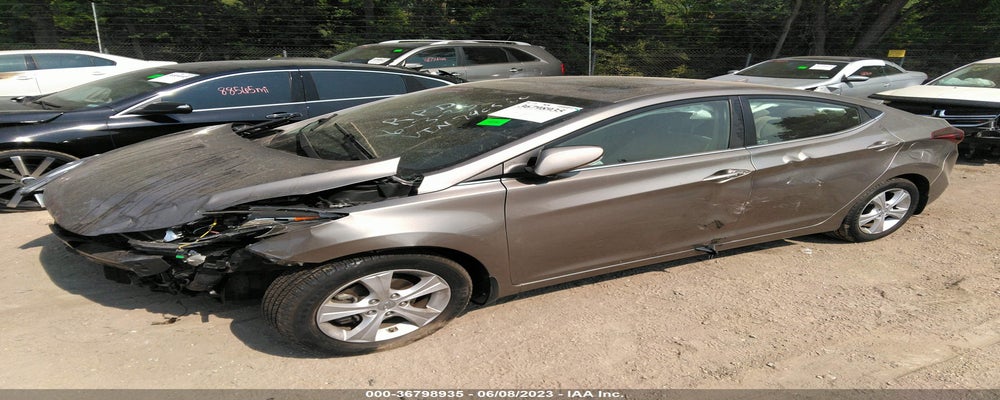 5NPDH4AE9GH740560 2016 HYUNDAI ELANTRA photo no. 2
