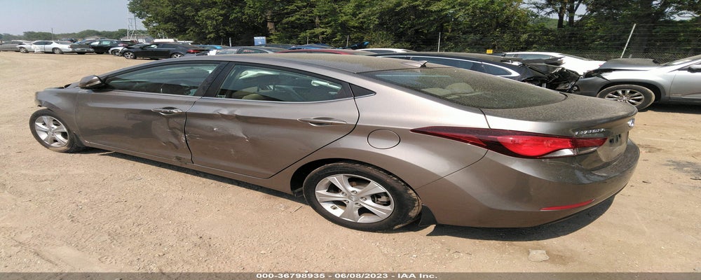 5NPDH4AE9GH740560 2016 HYUNDAI ELANTRA photo no. 3