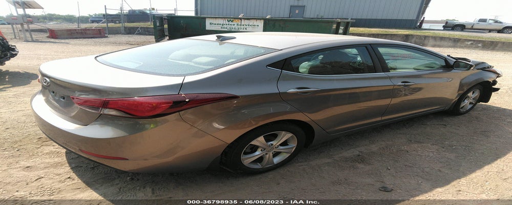 5NPDH4AE9GH740560 2016 HYUNDAI ELANTRA photo no. 4