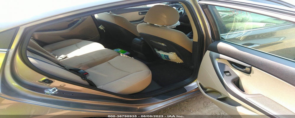 5NPDH4AE9GH740560 2016 HYUNDAI ELANTRA photo no. 8