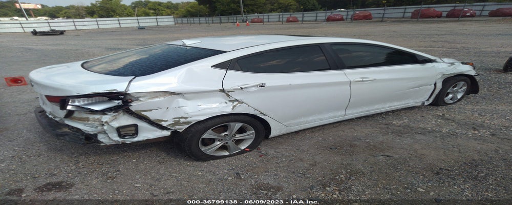 5NPDH4AE3GH697446 2016 HYUNDAI ELANTRA photo no. 4