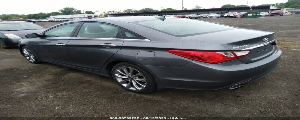 5NPEC4AC9BH125694 2011 HYUNDAI SONATA photo no. 3