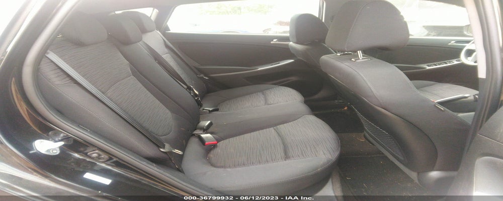 KMHCT5AE7HU364220 2017 HYUNDAI ACCENT photo no. 8