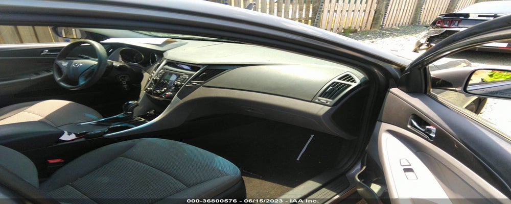 5NPEB4ACXBH154530 2011 HYUNDAI SONATA photo no. 5