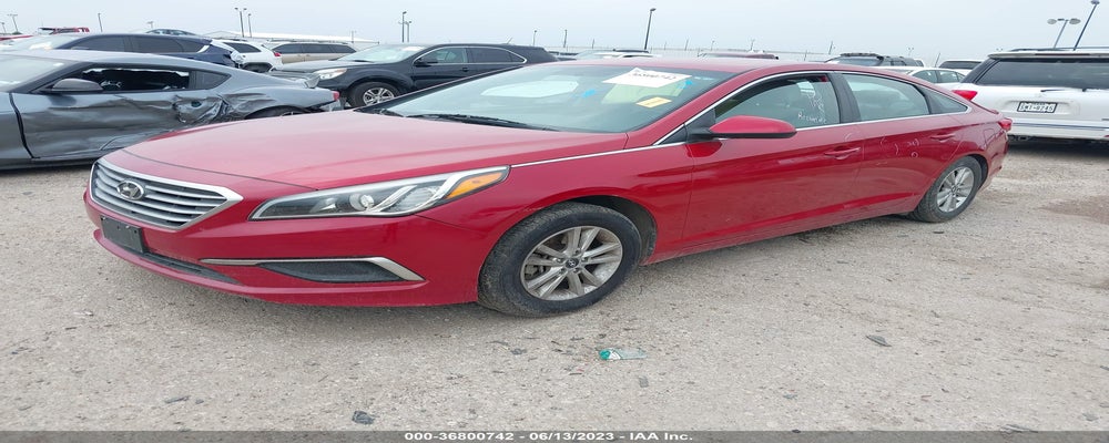 5NPE24AF0HH532907 2017 HYUNDAI SONATA photo no. 2