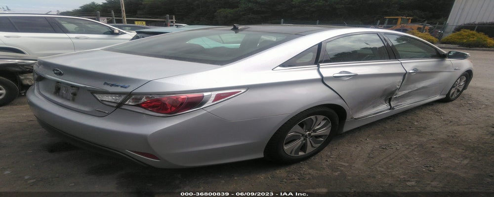 KMHEC4A48FA132282 2015 HYUNDAI SONATA HYBRID photo no. 4