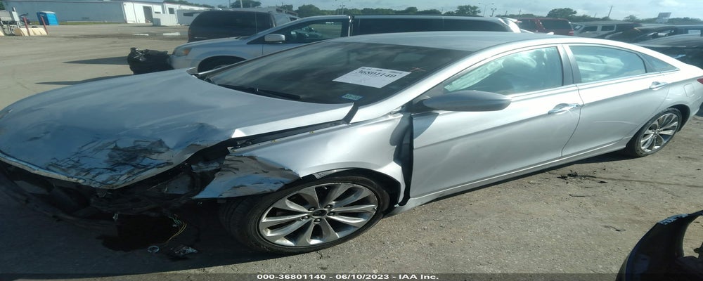 5NPEC4AB7BH181608 2011 HYUNDAI SONATA photo no. 2