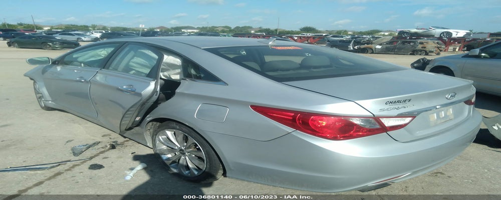 5NPEC4AB7BH181608 2011 HYUNDAI SONATA photo no. 3