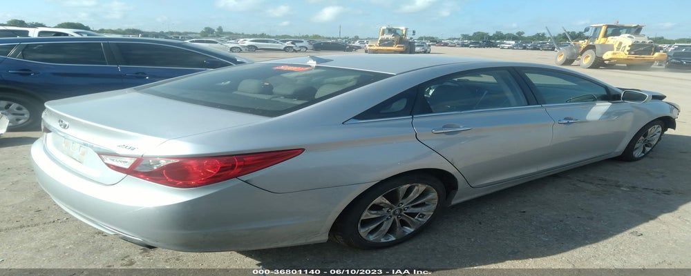 5NPEC4AB7BH181608 2011 HYUNDAI SONATA photo no. 4