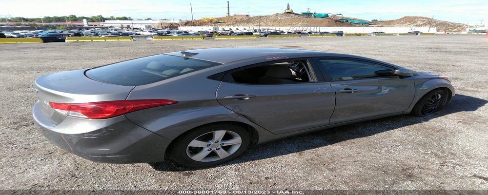 5NPDH4AE8DH381374 2013 HYUNDAI ELANTRA photo no. 4