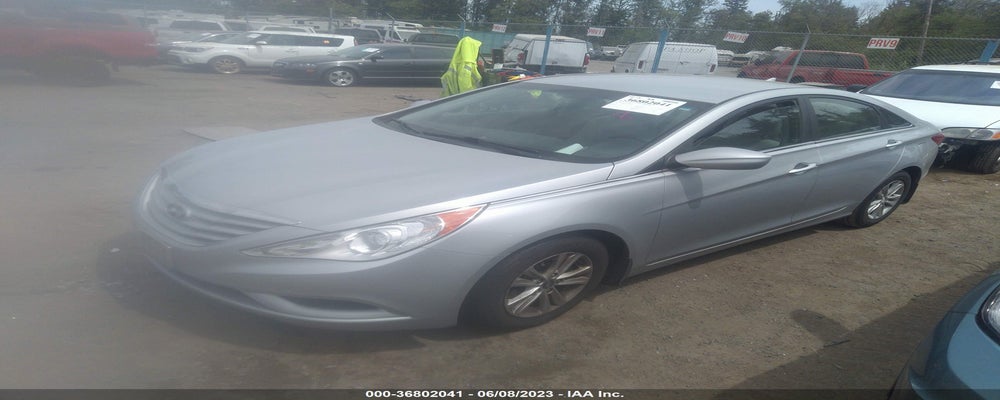 5NPEB4AC2BH129900 2011 HYUNDAI SONATA photo no. 2
