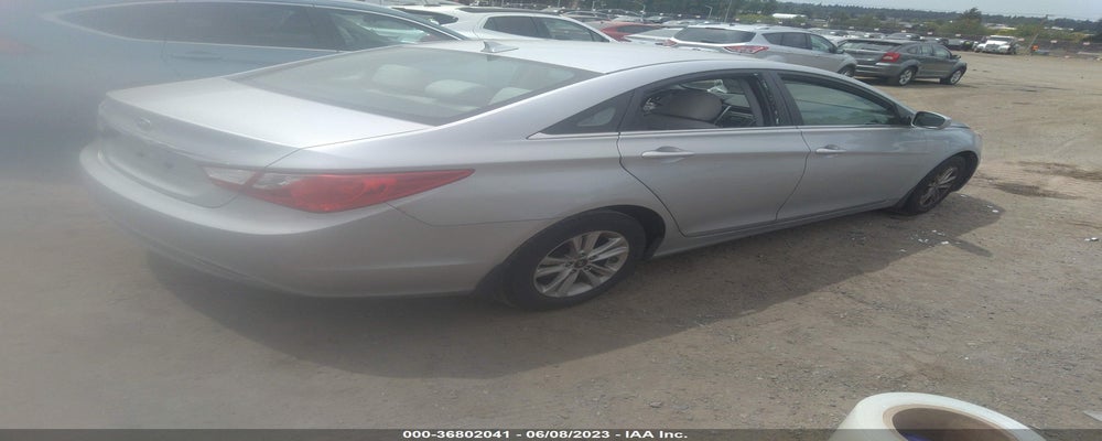5NPEB4AC2BH129900 2011 HYUNDAI SONATA photo no. 4