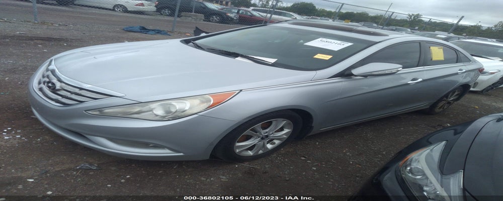 5NPEC4AC2BH175885 2011 HYUNDAI SONATA photo no. 2