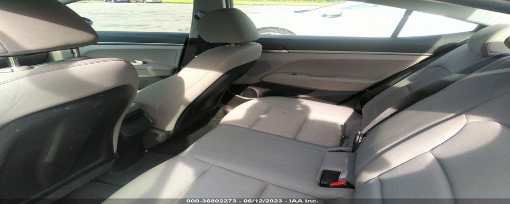 KMHD74LF8HU152239 2017 HYUNDAI ELANTRA photo no. 8