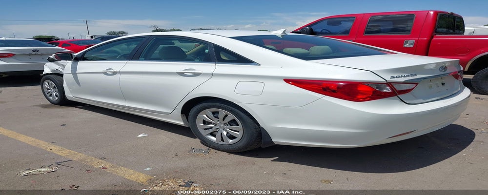 5NPEB4AC4BH237032 2011 HYUNDAI SONATA photo no. 3