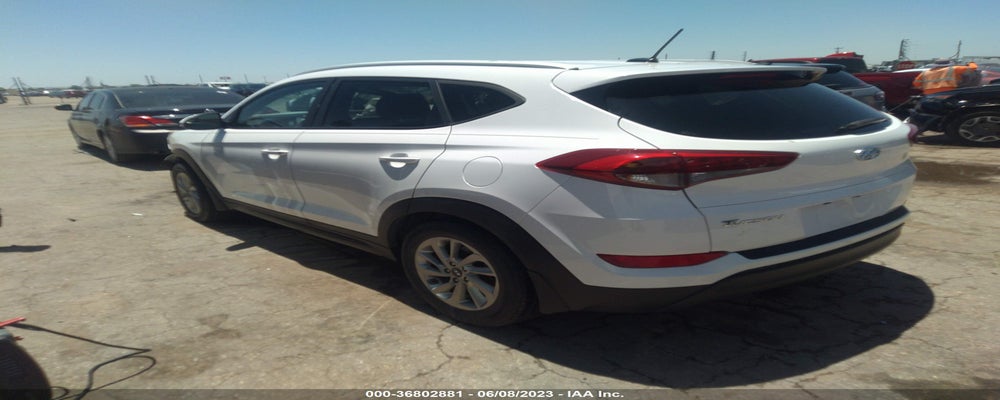 KM8J33A43GU204045 2016 HYUNDAI TUCSON photo no. 3