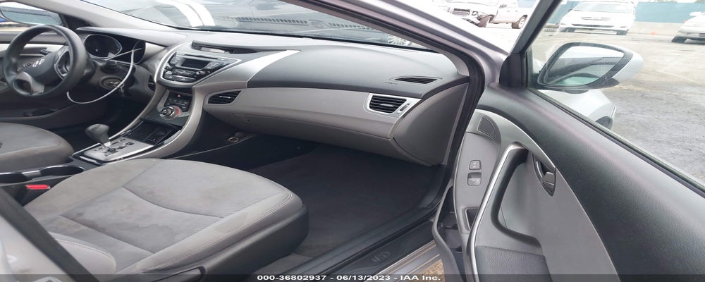 5NPDH4AE6DH305121 2013 HYUNDAI ELANTRA photo no. 5
