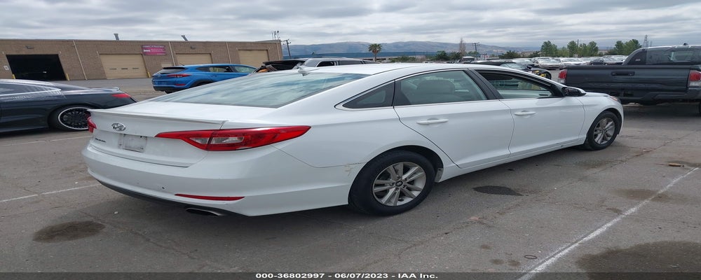 5NPE24AF1FH175749 2015 HYUNDAI SONATA photo no. 4