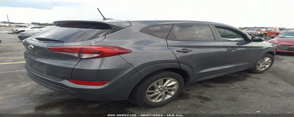 KM8J23A47HU415060 2017 HYUNDAI TUCSON photo no. 4