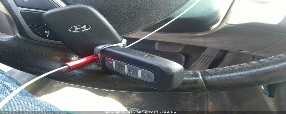 5NPDH4AE2DH268374 2013 HYUNDAI ELANTRA photo no. 11