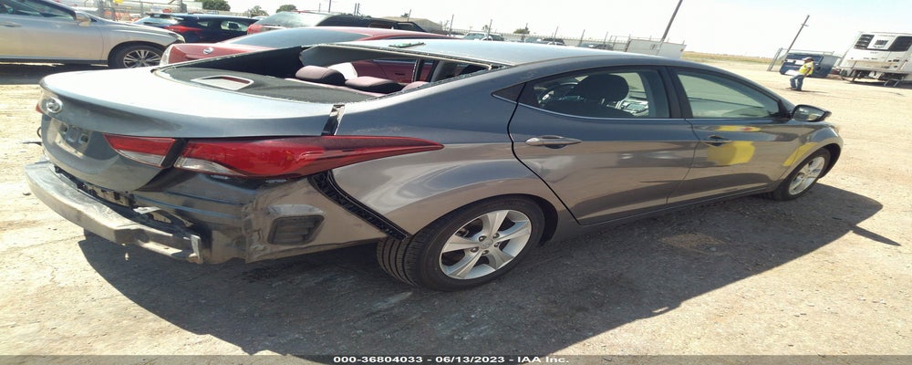 KMHDH4AE1GU635187 2016 HYUNDAI ELANTRA photo no. 4