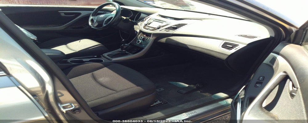 KMHDH4AE1GU635187 2016 HYUNDAI ELANTRA photo no. 5