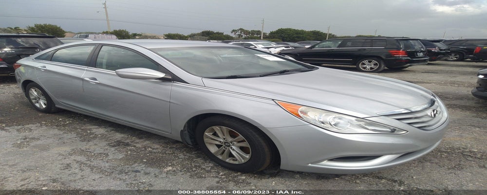 5NPEB4AC7BH186836 2011 HYUNDAI SONATA photo no. 4