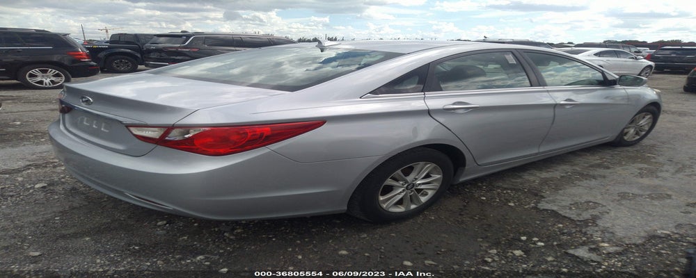 5NPEB4AC7BH186836 2011 HYUNDAI SONATA photo no. 4
