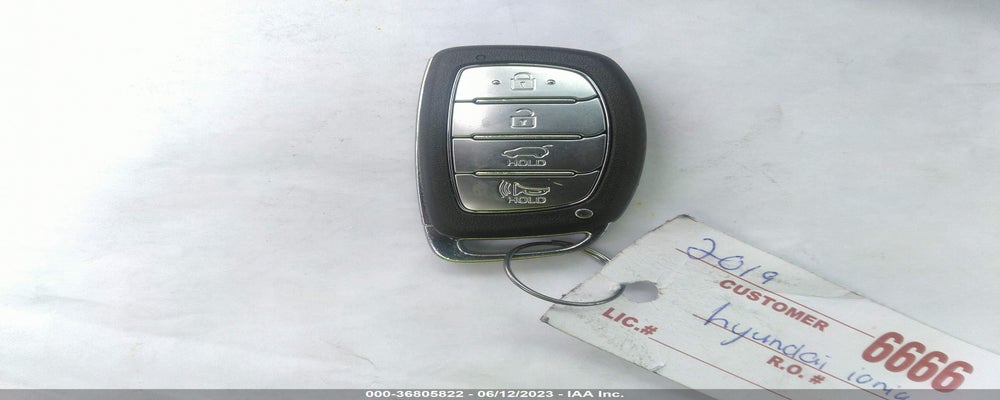 KMHC65LC1KU175198 2019 HYUNDAI IONIQ HYBRID photo no. 11