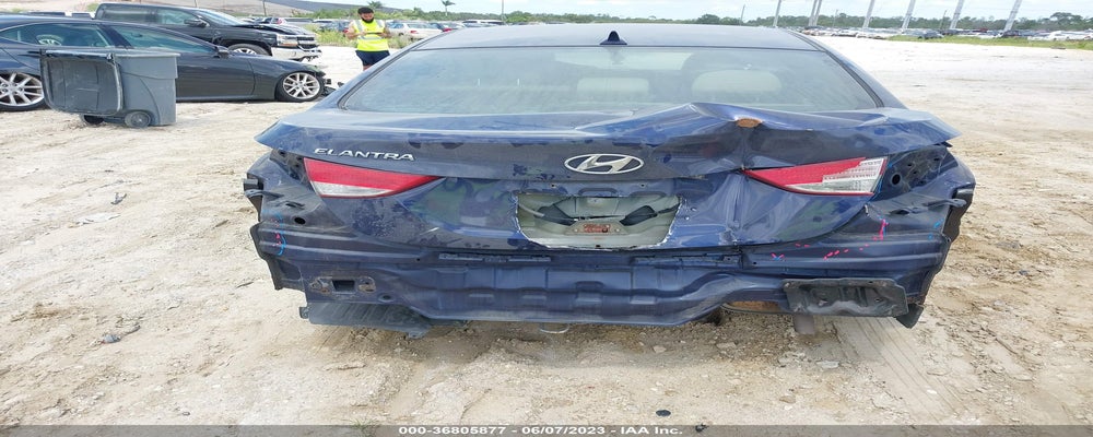 5NPDH4AEXDH202056 2013 HYUNDAI ELANTRA photo no. 6