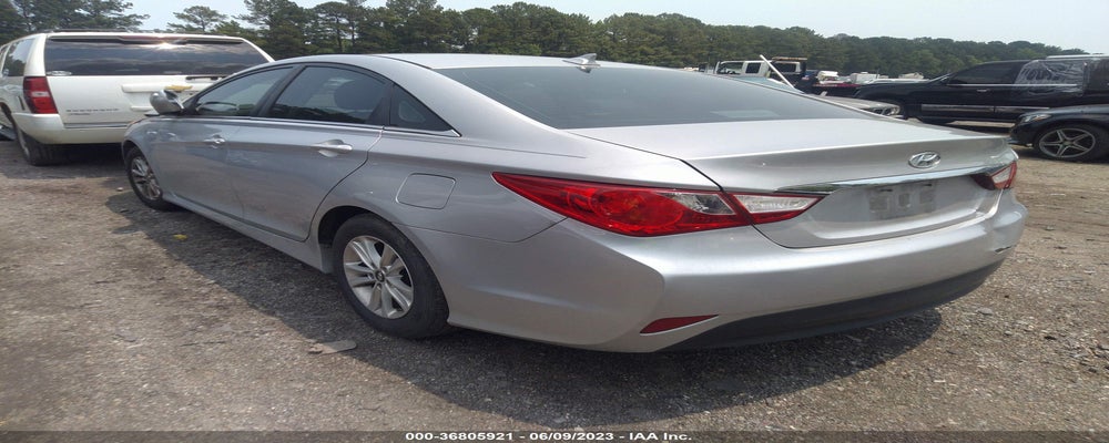 5NPEB4AC4EH924483 2014 HYUNDAI SONATA photo no. 3