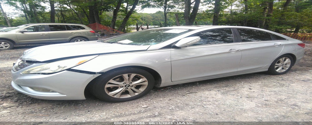 5NPEC4AC1DH780063 2013 HYUNDAI SONATA photo no. 2