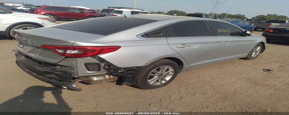 5NPE24AF8FH161704 2015 HYUNDAI SONATA photo no. 4