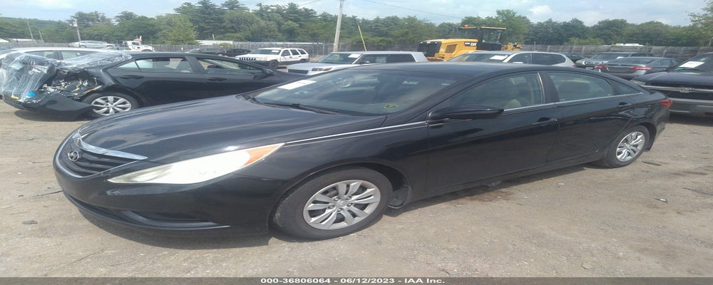 5NPEB4AC0BH102520 2011 HYUNDAI SONATA photo no. 2