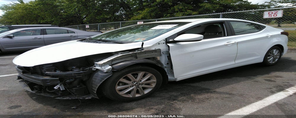 5NPDH4AE9GH689058 2016 HYUNDAI ELANTRA photo no. 2