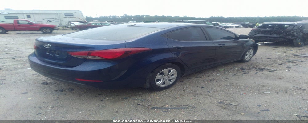 5NPDH4AE8GH782623 2016 HYUNDAI ELANTRA photo no. 4