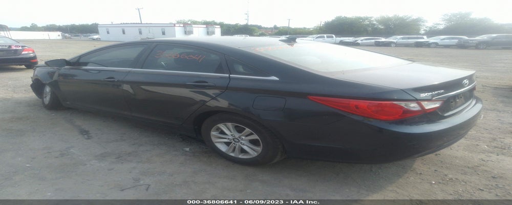 5NPEB4AC2BH198294 2011 HYUNDAI SONATA photo no. 3