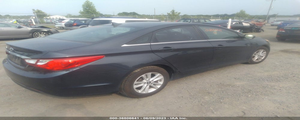 5NPEB4AC2BH198294 2011 HYUNDAI SONATA photo no. 4