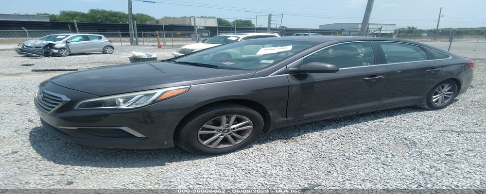 5NPE24AF2GH299725 2016 HYUNDAI SONATA photo no. 2